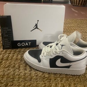 Woman’s air Jordan 1 low panda